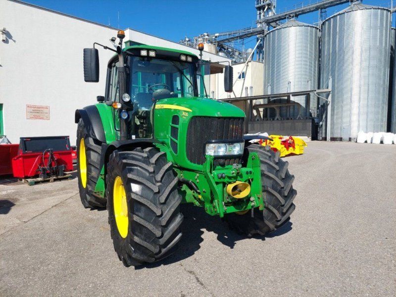 John Deere 7430