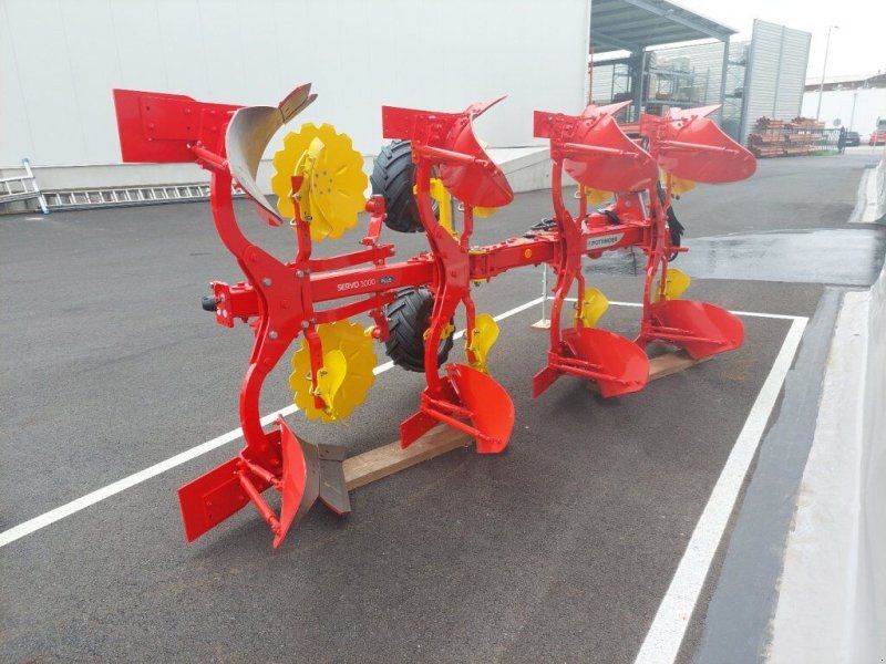 Pöttinger Servo 3000 PLUS vierscharig