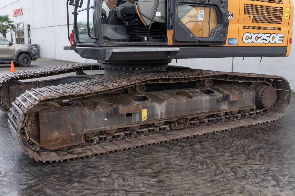 CASE CX 250 E