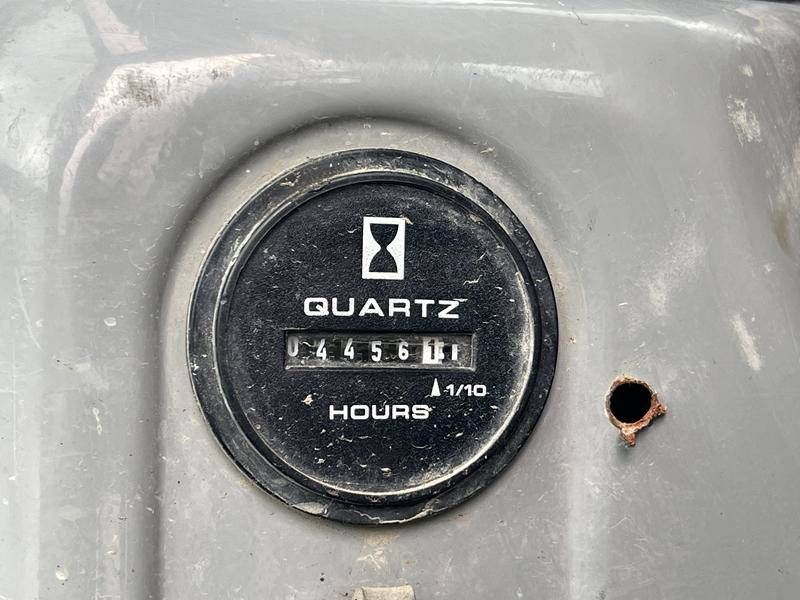 New Holland E 50 B SR