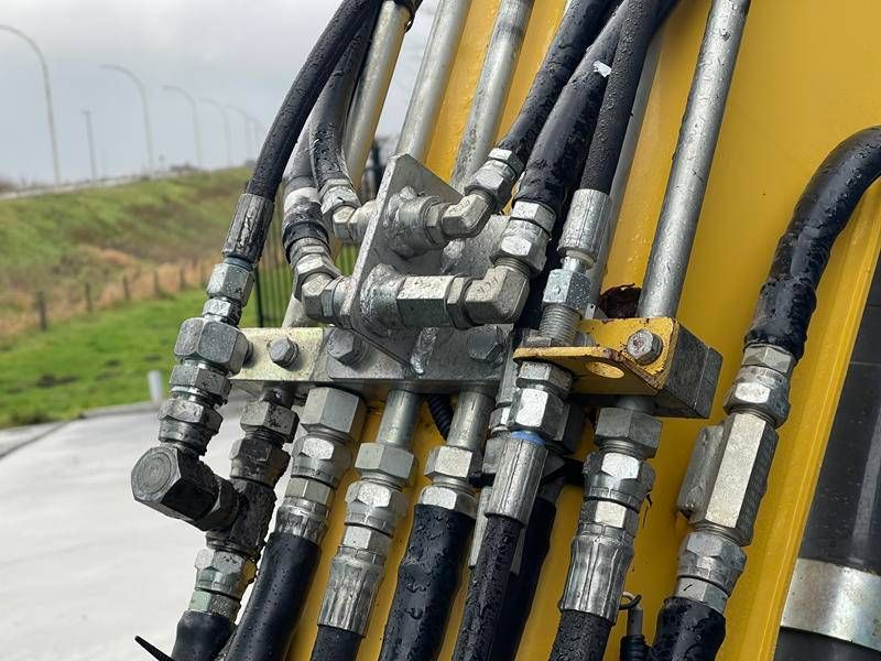 New Holland E 50 B SR