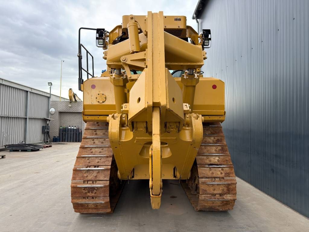 CAT D8T - CE