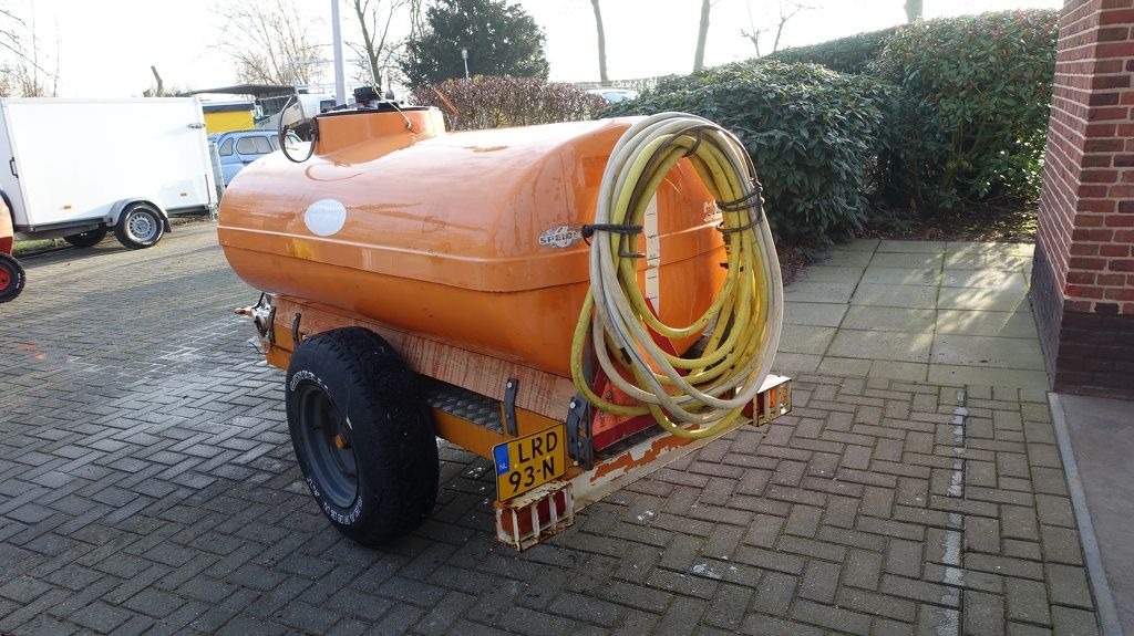 Empas 1000 Liter watertank met Honda pomp