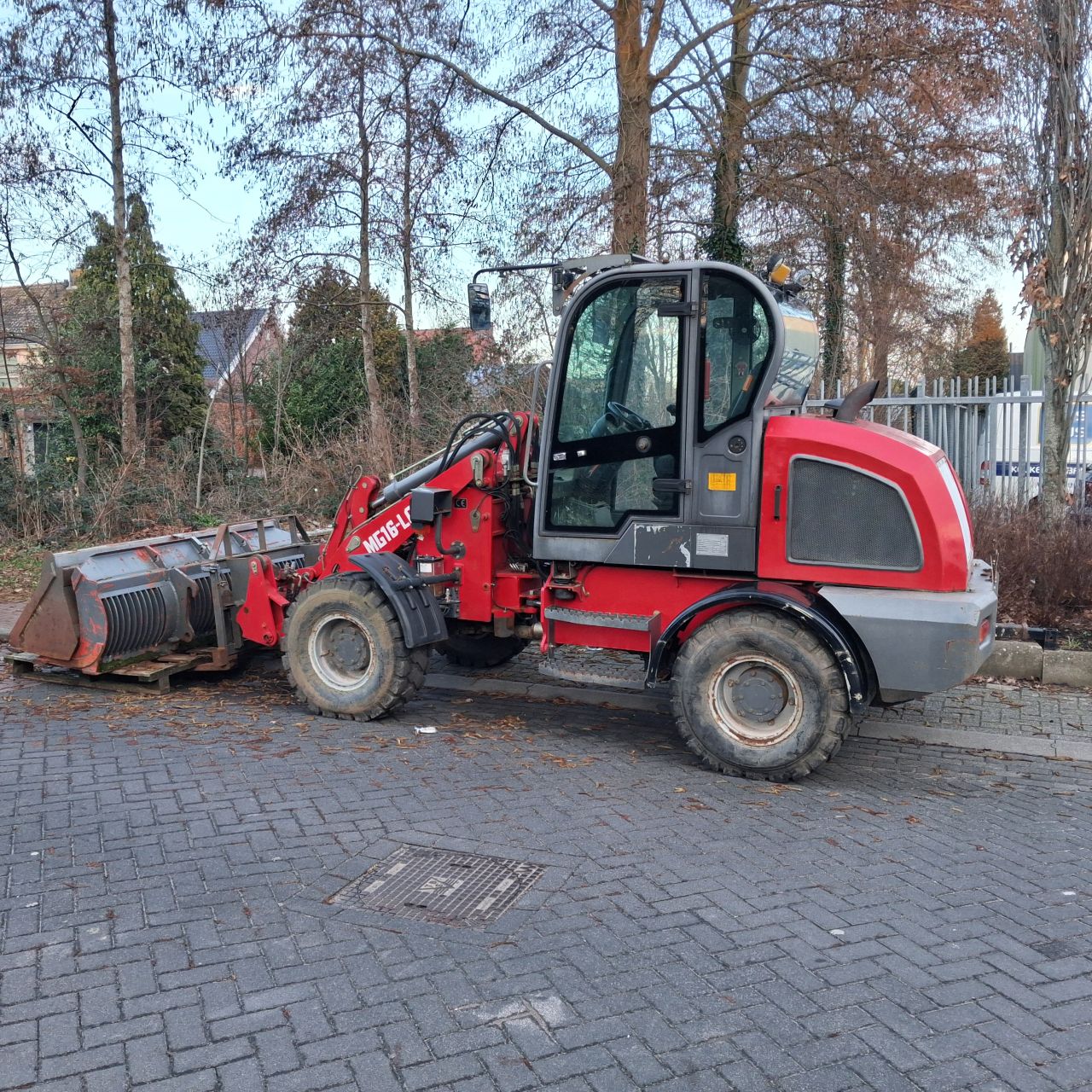 Everun? MG16 Shovel.