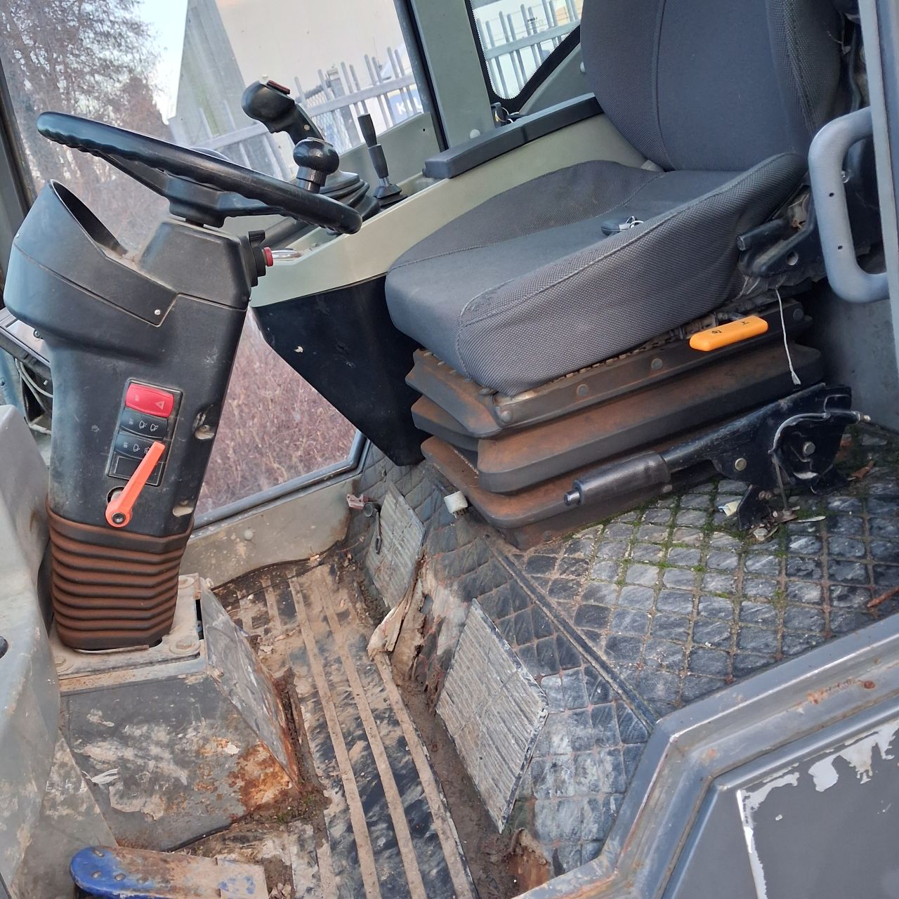 Everun? MG16 Shovel.