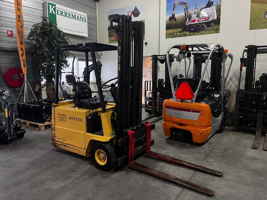 HYSTER A1.50XL Elec Heftruck met Triplomast (5.32M) en Sideshift