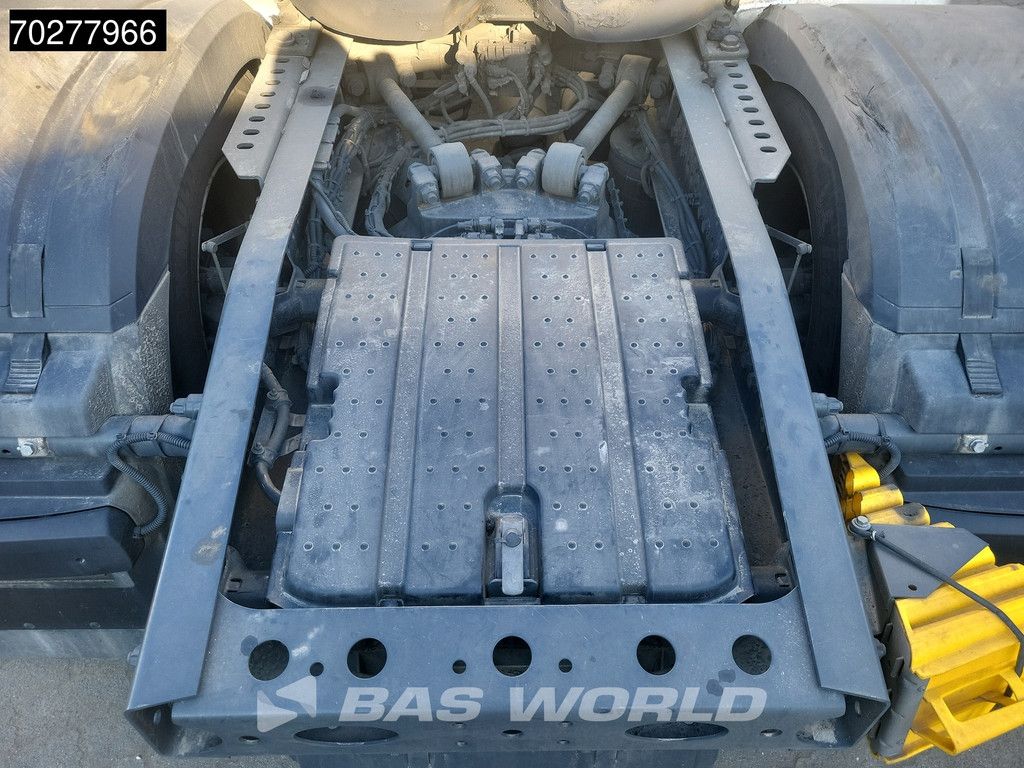 Mercedes Actros Actros 1851 4X2 BigSpace 2x Tanks