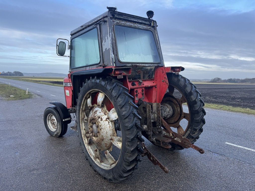 Massey-Ferguson 565