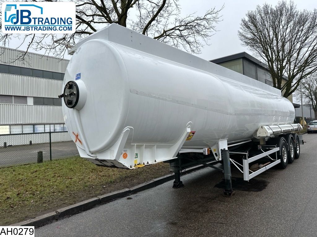 Magyar Fuel 39140 Liter, 9 Comp.