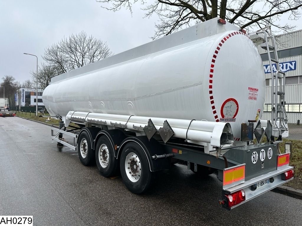 Magyar Fuel 39140 Liter, 9 Comp.