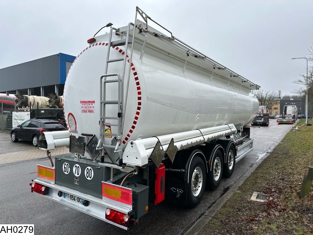 Magyar Fuel 39140 Liter, 9 Comp.