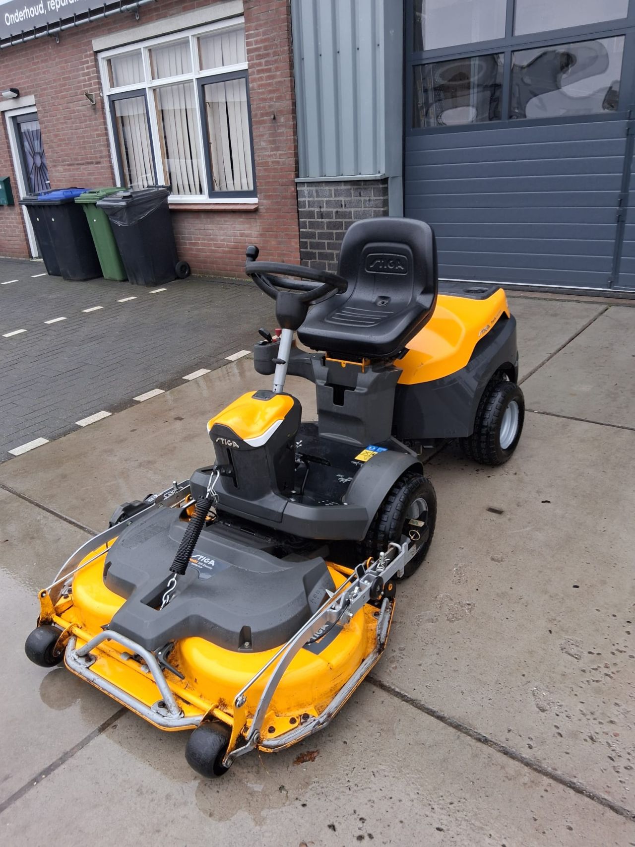 Stiga Park 340PWX Zitmaaier AWD + Stuurbekrachtiging