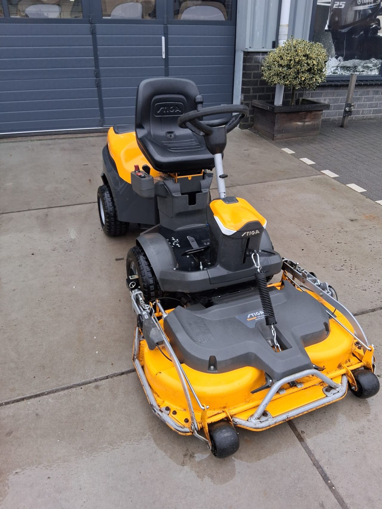 Stiga Park 340PWX Zitmaaier AWD + Stuurbekrachtiging