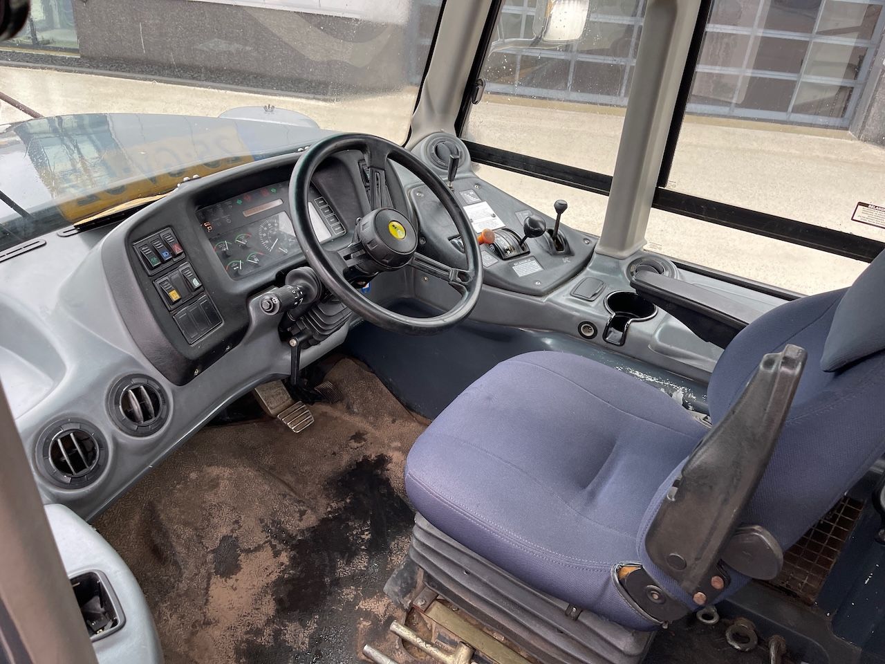 Bell B25D 6x6 Dumper