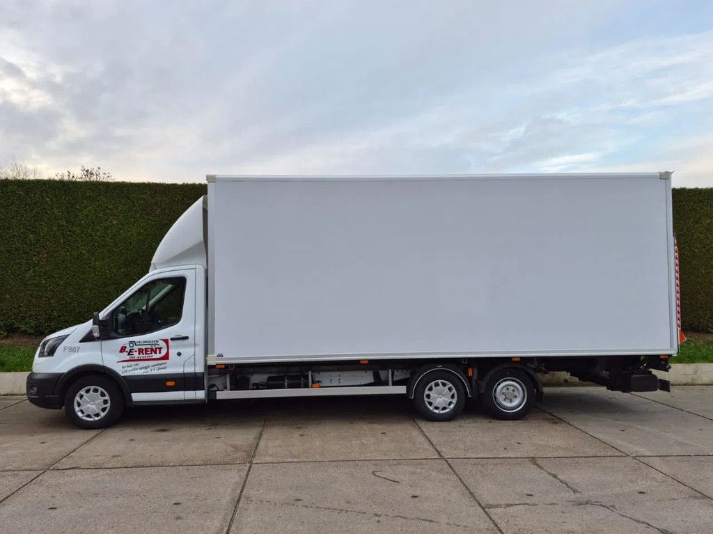 Ford Transit Gesloten clixtar oplegger 6,1 m.