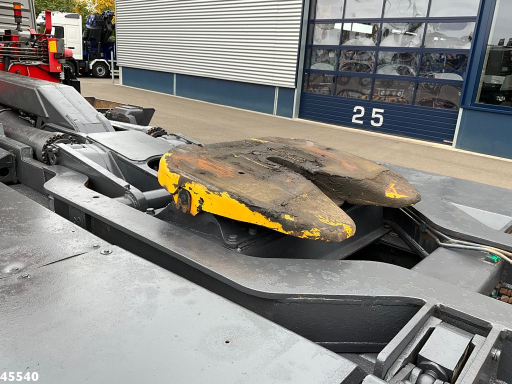 Volvo FM 340 6x4 Fassi 19 Tonmeter laadkraan