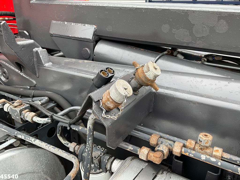 Volvo FM 340 6x4 Fassi 19 Tonmeter laadkraan