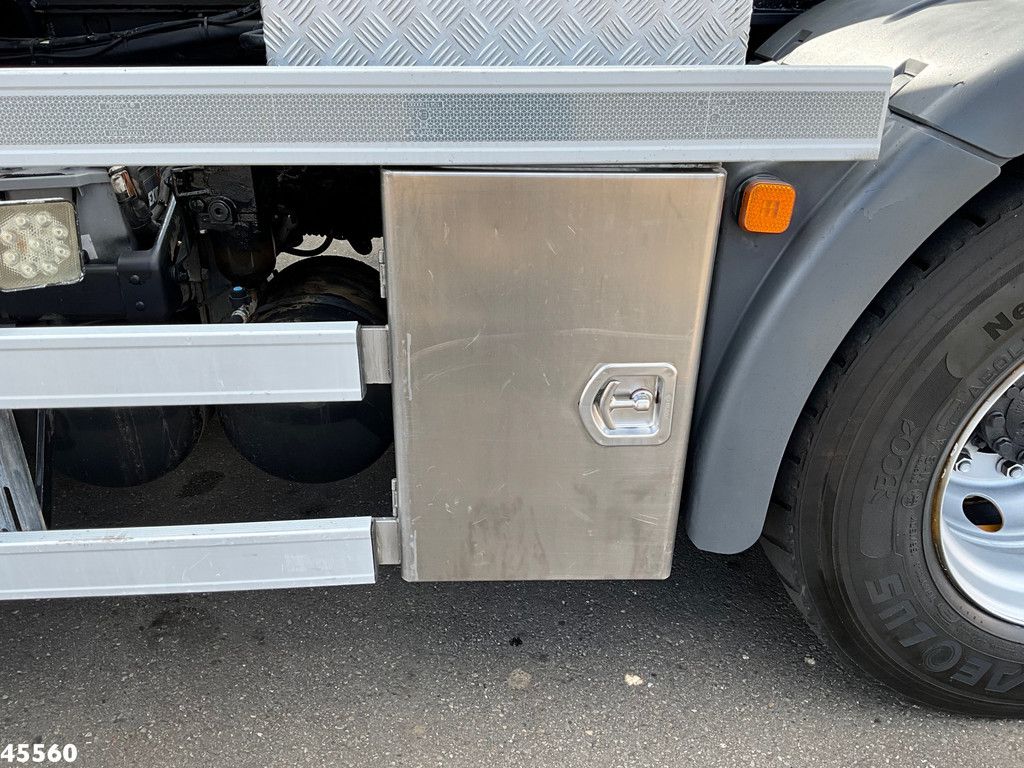 Man TGS 35.440 8x4 HMF 16 Tonmeter Z-kraan