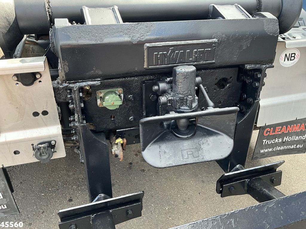 Man TGS 35.440 8x4 HMF 16 Tonmeter Z-kraan