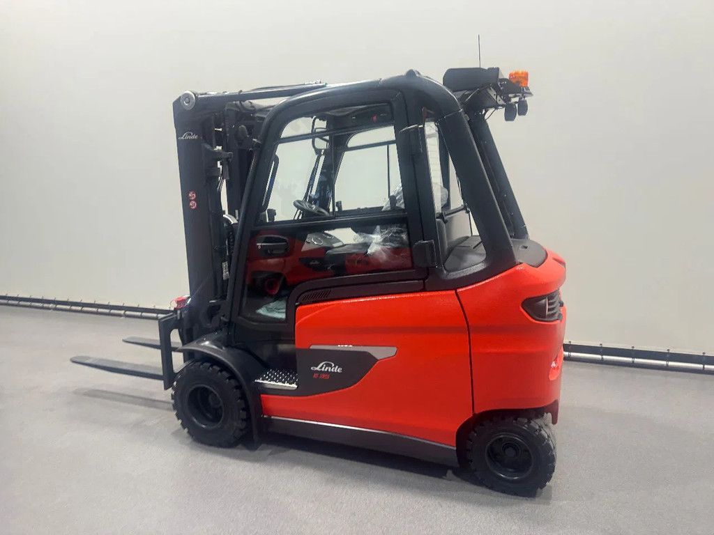 Linde 1252 E 35 HL-01 inclusief AIRCO