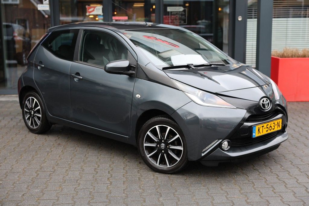 Toyota Aygo 1.0 VVT-i X-PLAY 5DRS MARGE
