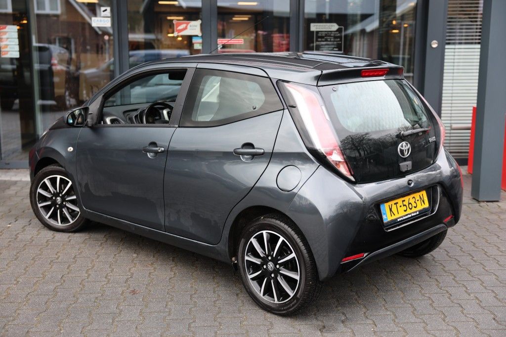 Toyota Aygo 1.0 VVT-i X-PLAY 5DRS MARGE