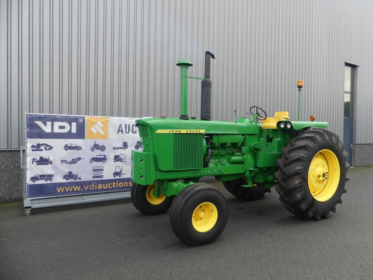 John Deere 4620