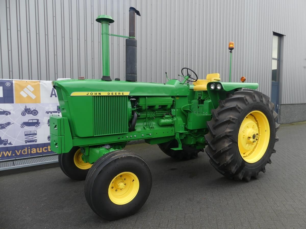 John Deere 4620