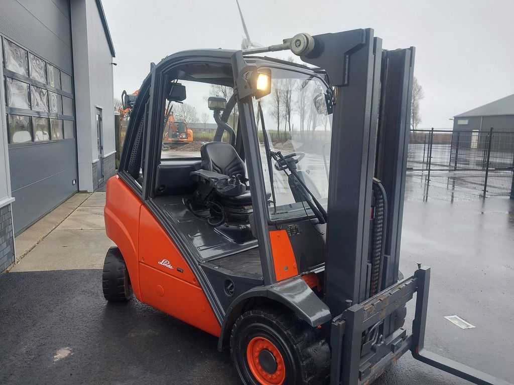 Linde H30D