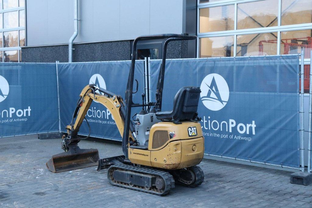 Minigraver Caterpillar 300.9D Diesel 9.6kW 2016