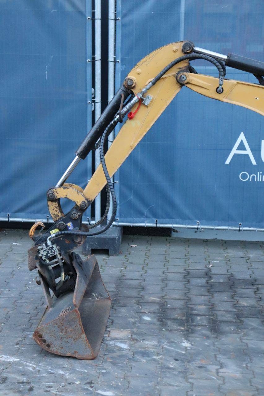 Minigraver Caterpillar 300.9D Diesel 9.6kW 2016