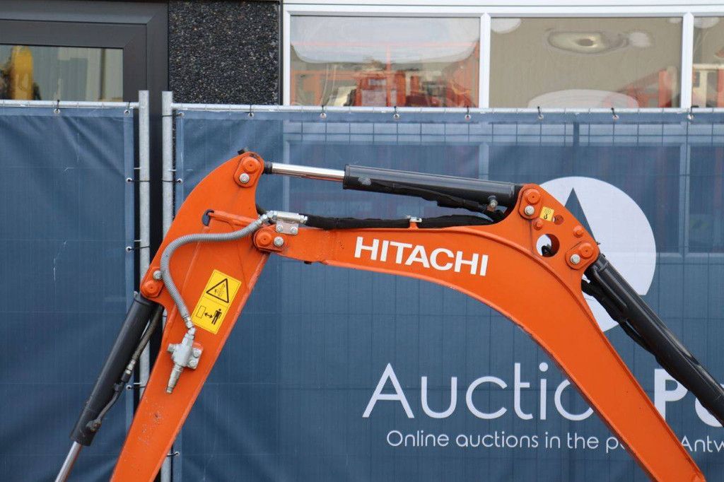 Minigraver Hitachi ZX19-6CR Diesel 11.5kW 2022