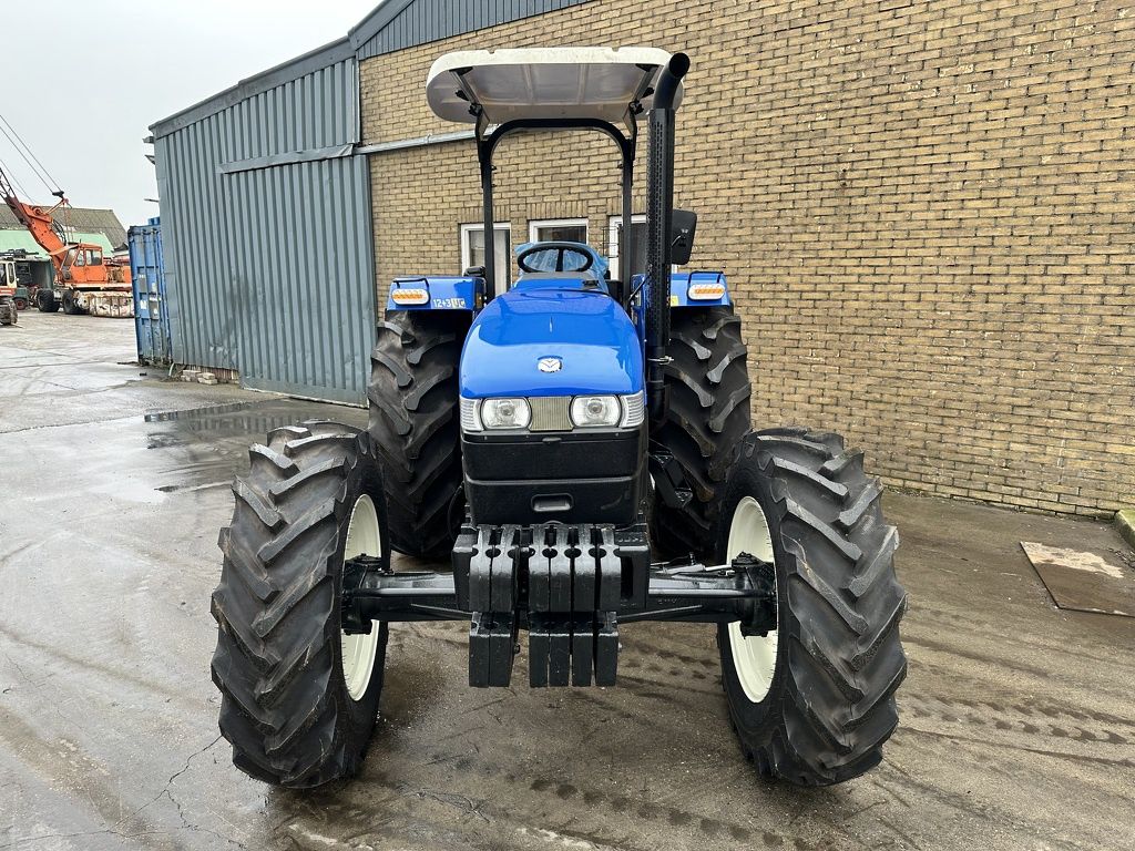 New Holland TT75