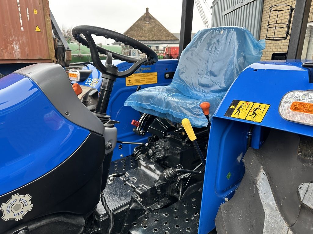 New Holland TT75