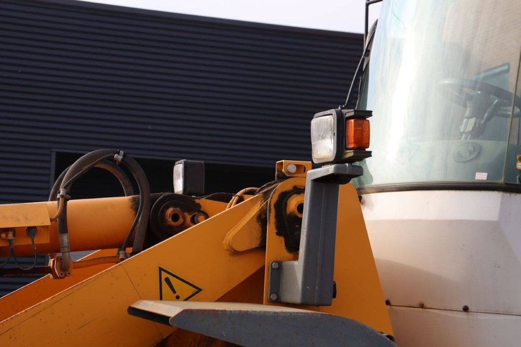 Wheel loader Liebherr L544 Diesel 121kW 2001