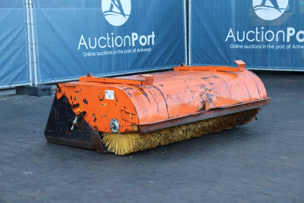 Veegborstel aanbouw Attec 05BBC1685 2015