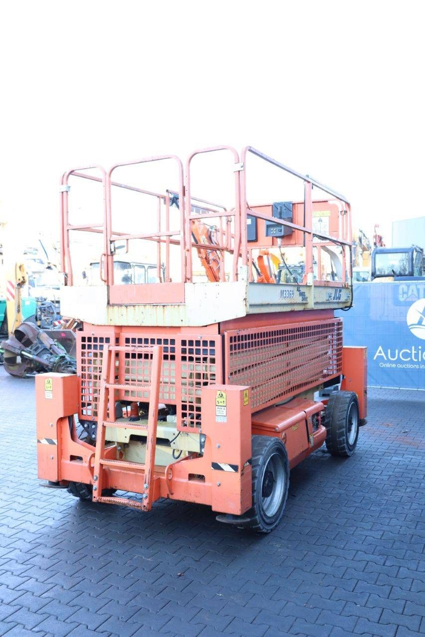 JLG M3369 Elektro- + Diesel-Scherenarbeitsbühne 12,06 m 2013