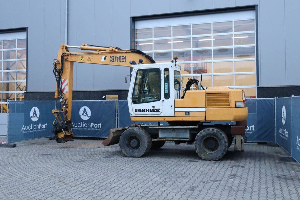 Liebherr A316 Radbagger, Diesel, 82 kW, Baujahr 1999