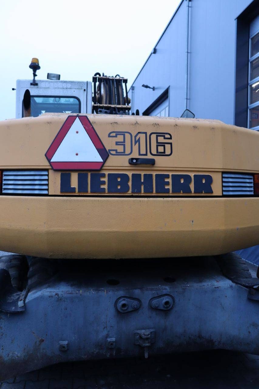 Liebherr A316 Radbagger, Diesel, 82 kW, Baujahr 1999