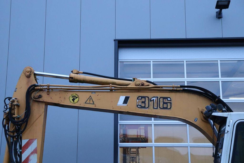 Liebherr A316 Radbagger, Diesel, 82 kW, Baujahr 1999