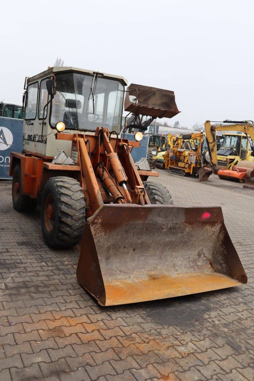 Wheel loader Schaeff SKB 902 Diesel 52kW 1988