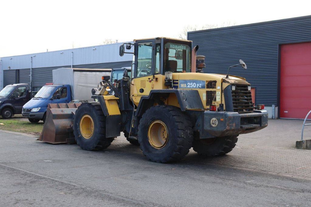 Wheel loader Komatsu WA250PZ-5 Diesel 101kW 2007