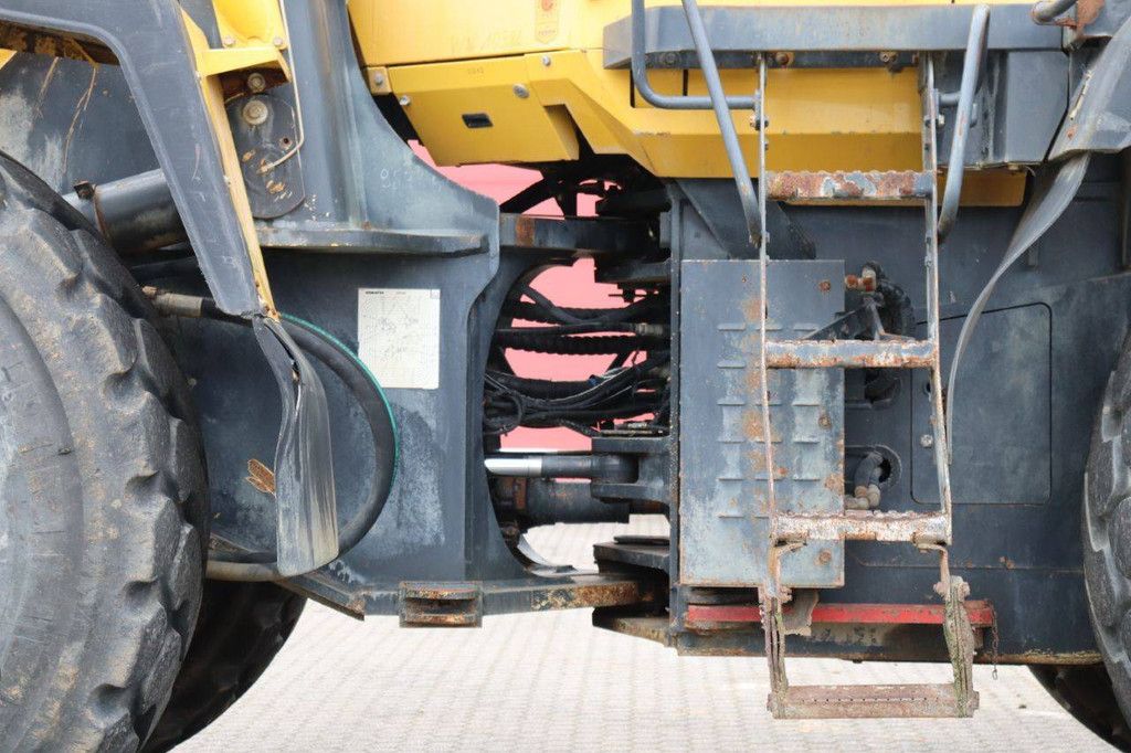 Wheel loader Komatsu WA480-6 Diesel 224kW 2013