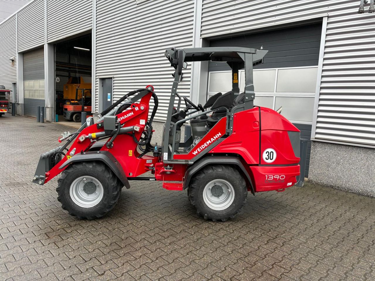 Weidemann 1390 Deluxe met inklapbare cabine