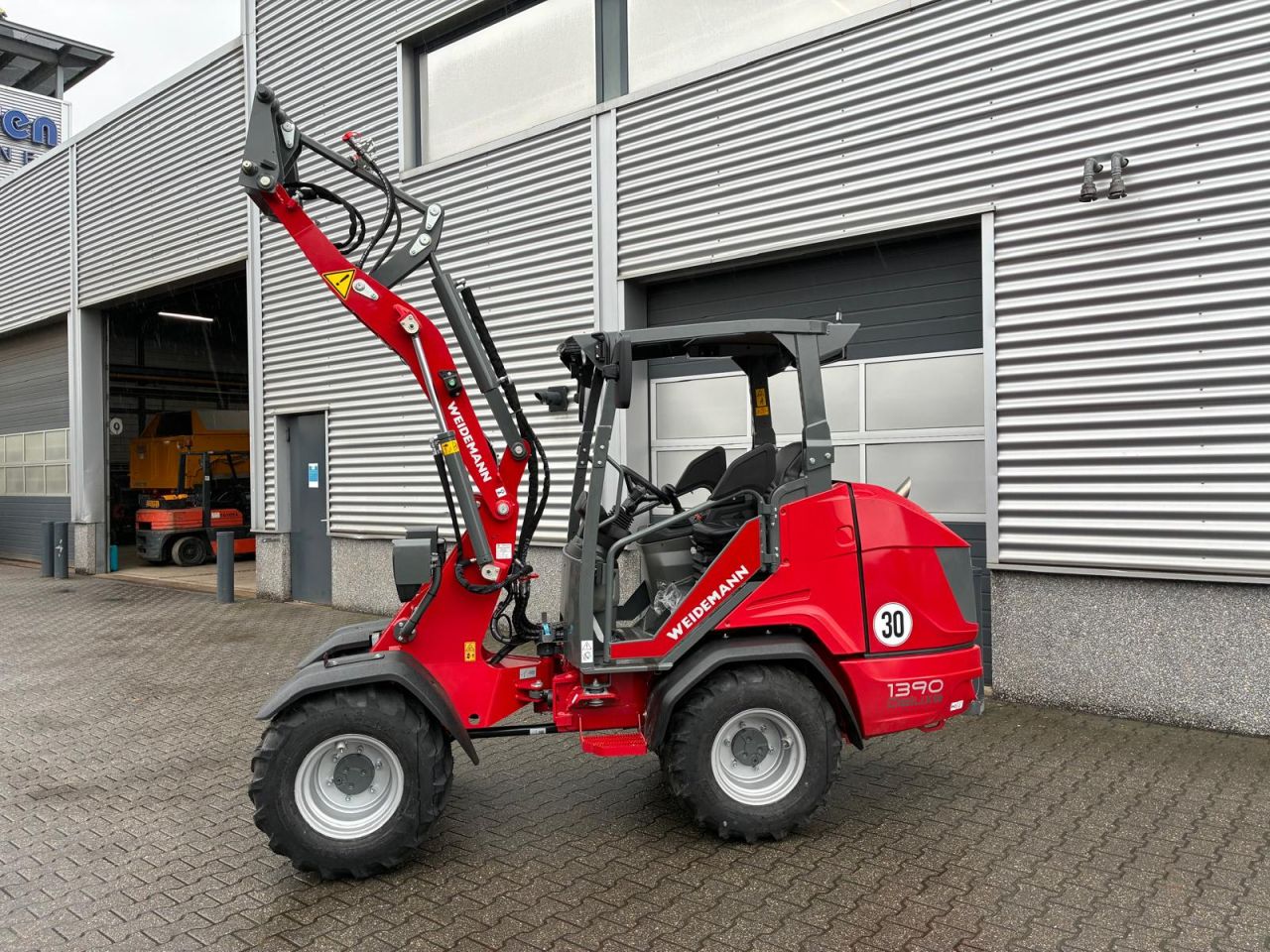 Weidemann 1390 Deluxe met inklapbare cabine