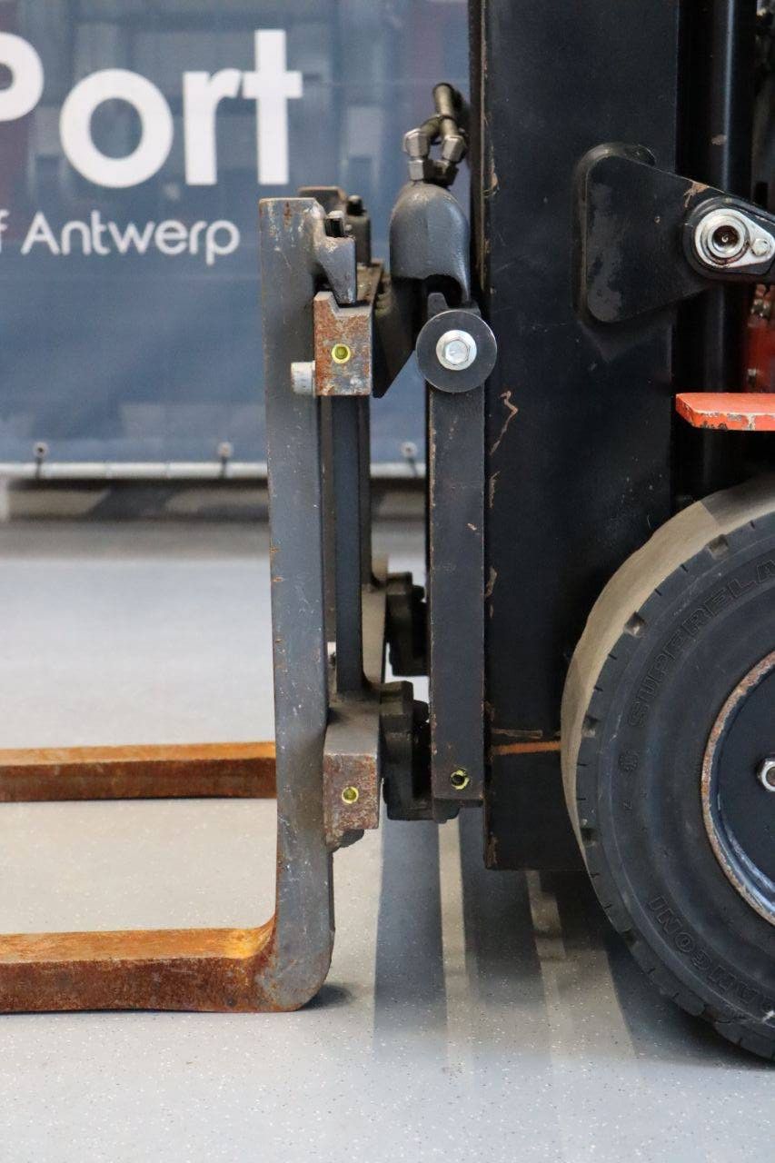 Forklift Toyota 8FBET20 Electric 2000kg 4.3m 2015