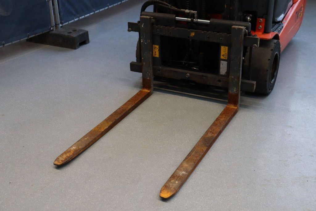 Forklift Toyota 8FBET20 Electric 2000kg 4.3m 2015