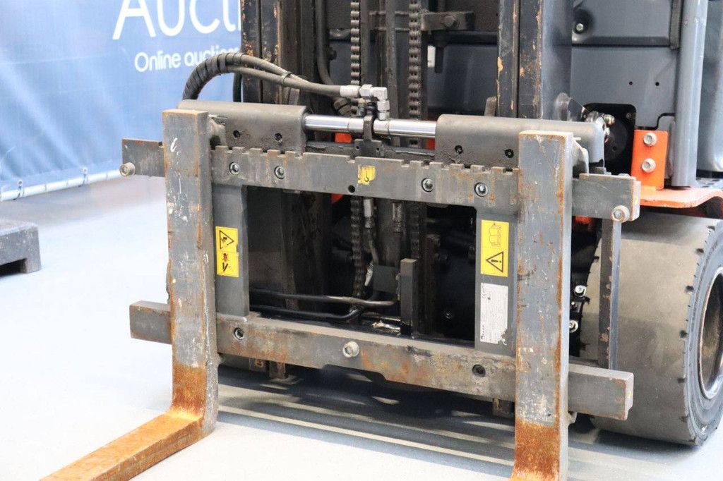 Forklift Toyota 8FBET20 Electric 2000kg 4.3m 2015