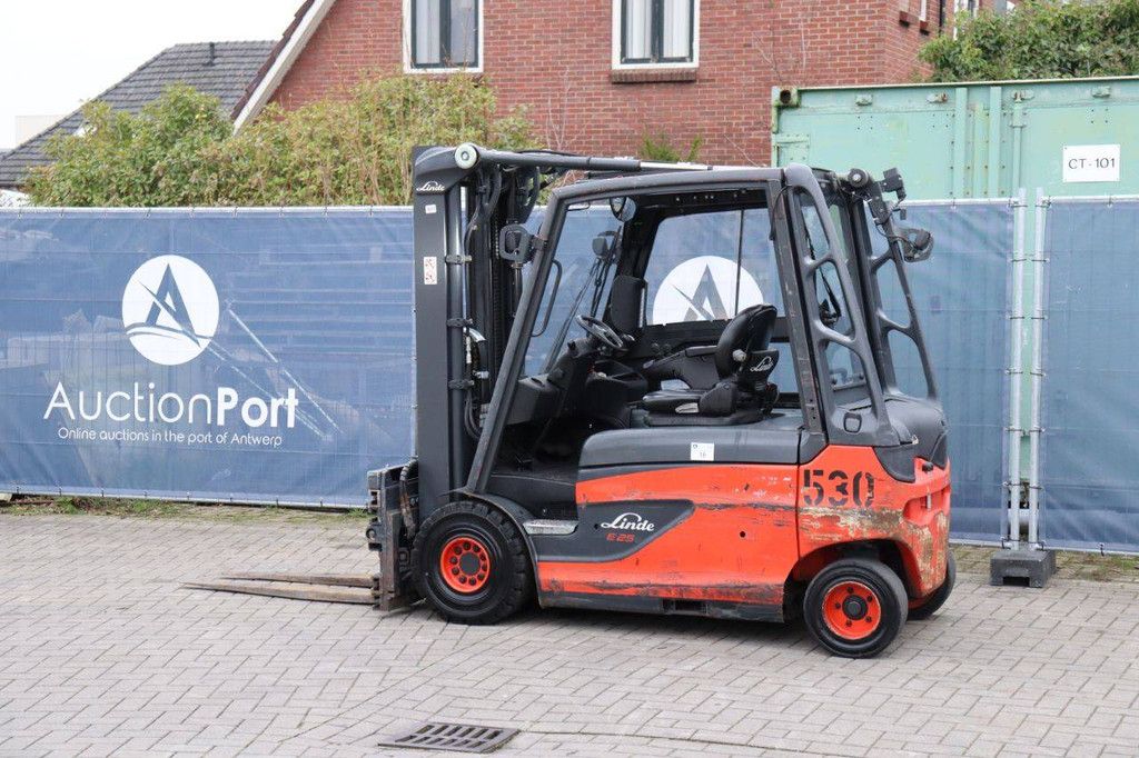 Gabelstapler Linde E25L-01 Elektro 2500 kg 4,76 m 2020