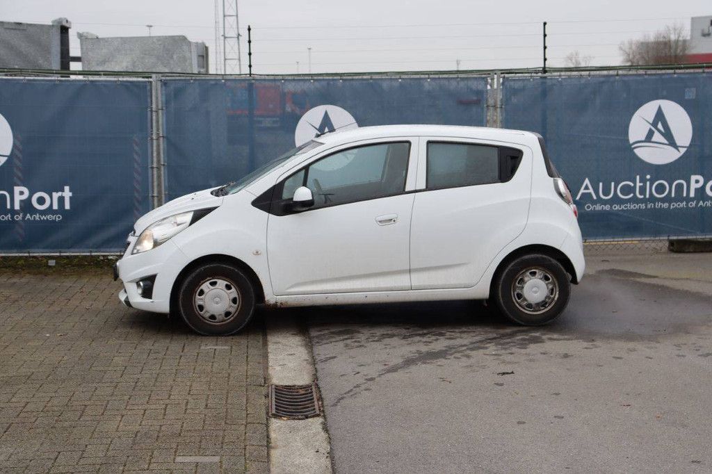 Passenger car Chevrolet Spark Petrol 68 hp 2012 (Margin)